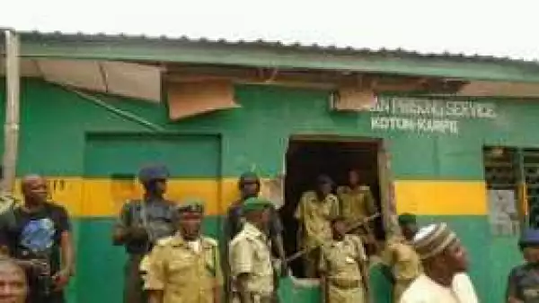 FG sacks 23 prison officers and suspends 11 others due to recent prison break
